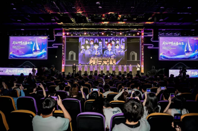 争抢前场篮 争抢前场篮